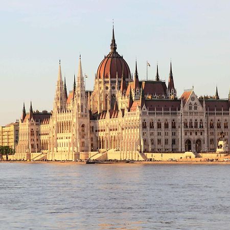 Urania Apartment Budapeste Exterior foto